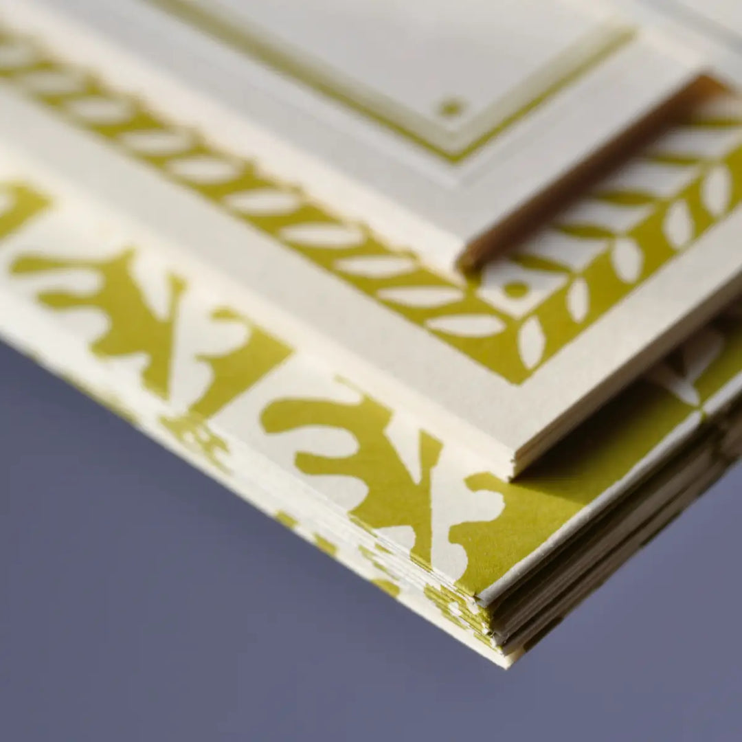 Set of Notecards and Envelopes Oak Leaves Sap Green