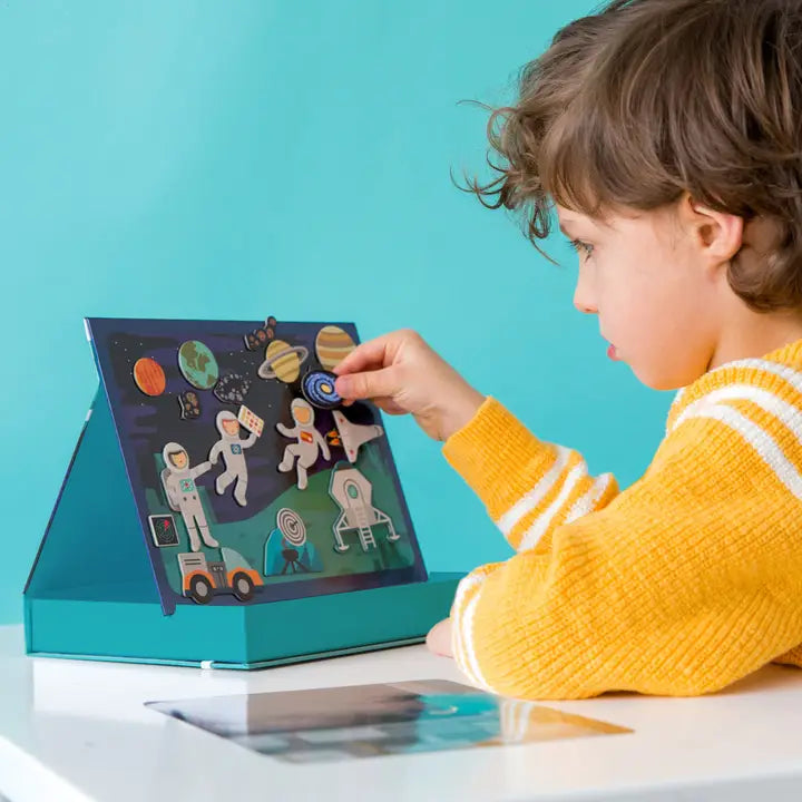 Magnetic Play Scene: Outer Space