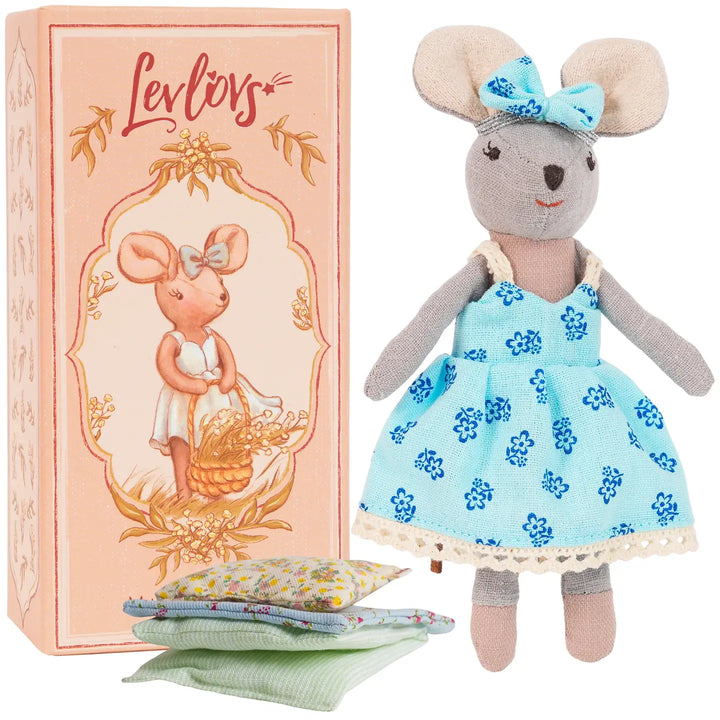 Mouse Jasmina in A Gift Box