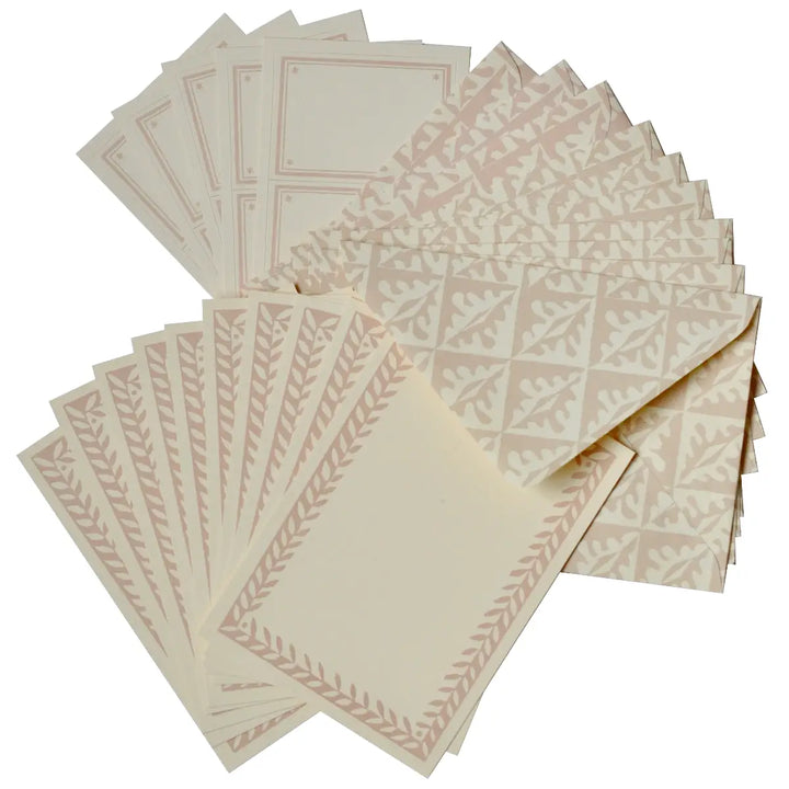 Set of Notecards and Envelopes Oak Leaves Pale Pink