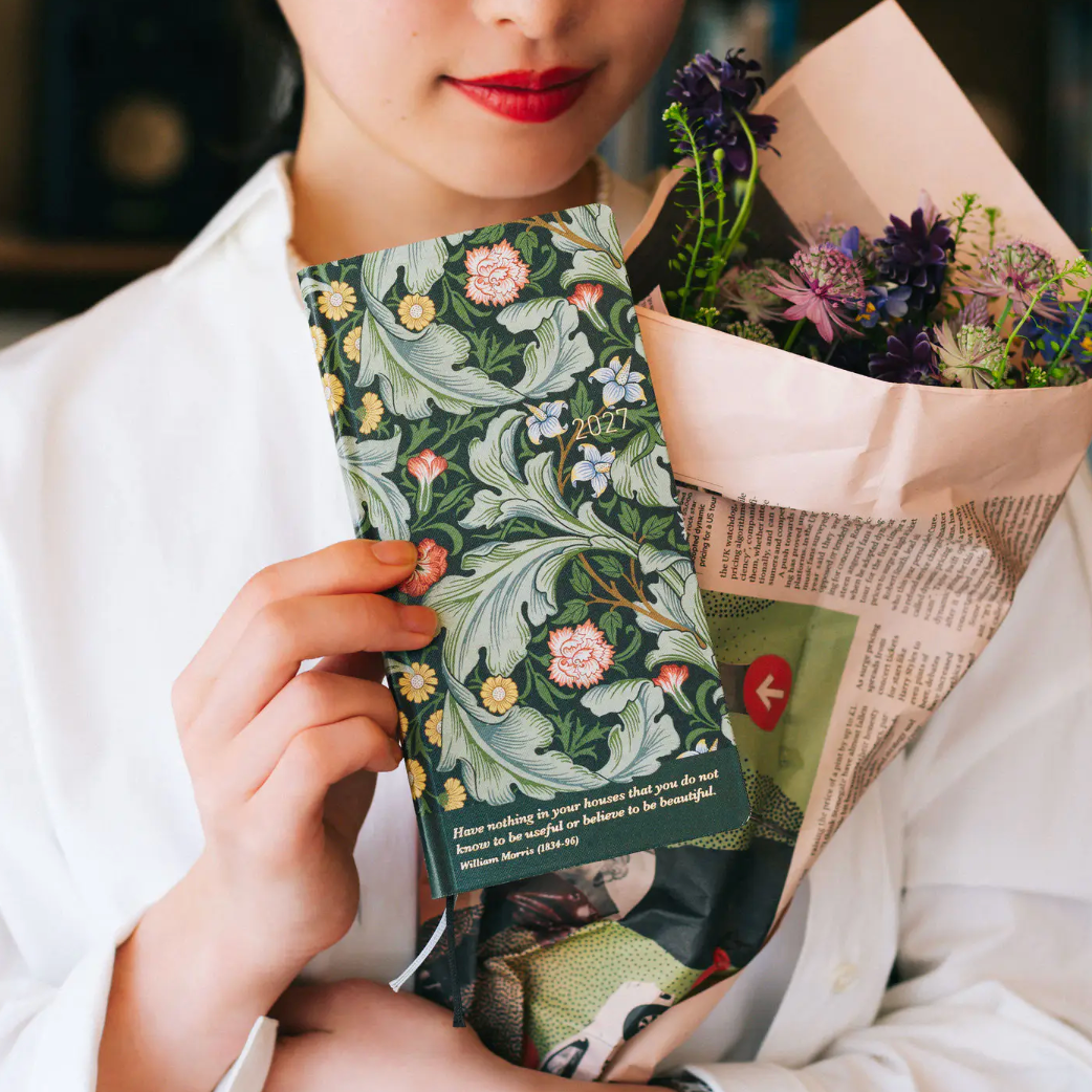 Hobonichi Techo 2027 Weeks V&A Series: Leicester