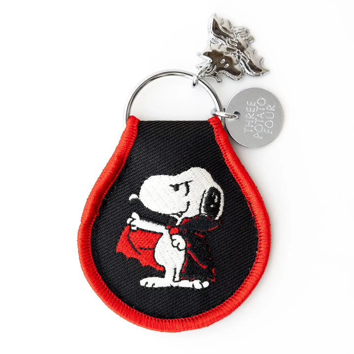 Patch Keychain - Snoopy Dracula