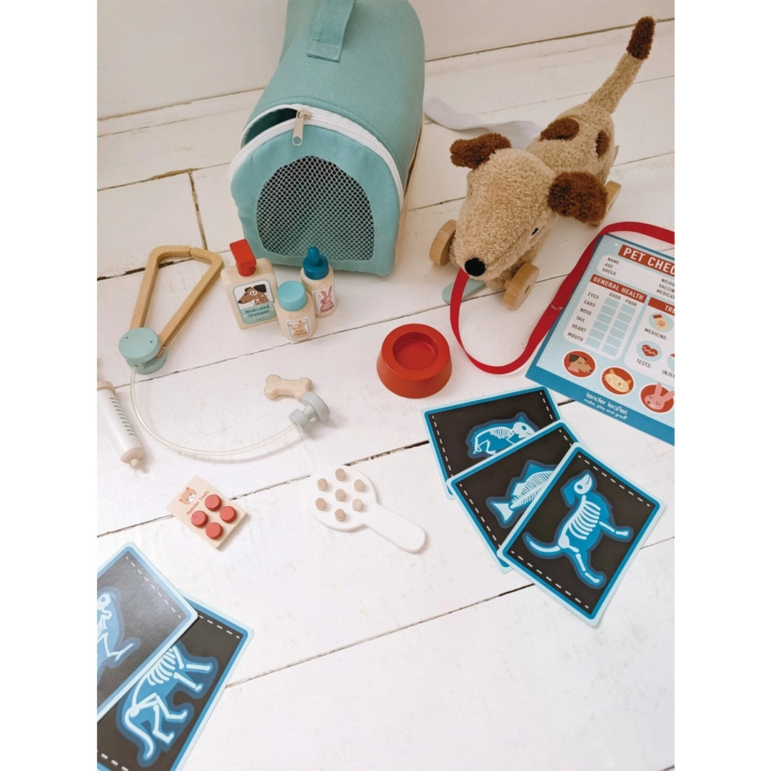 Animal Rescue Vet Case