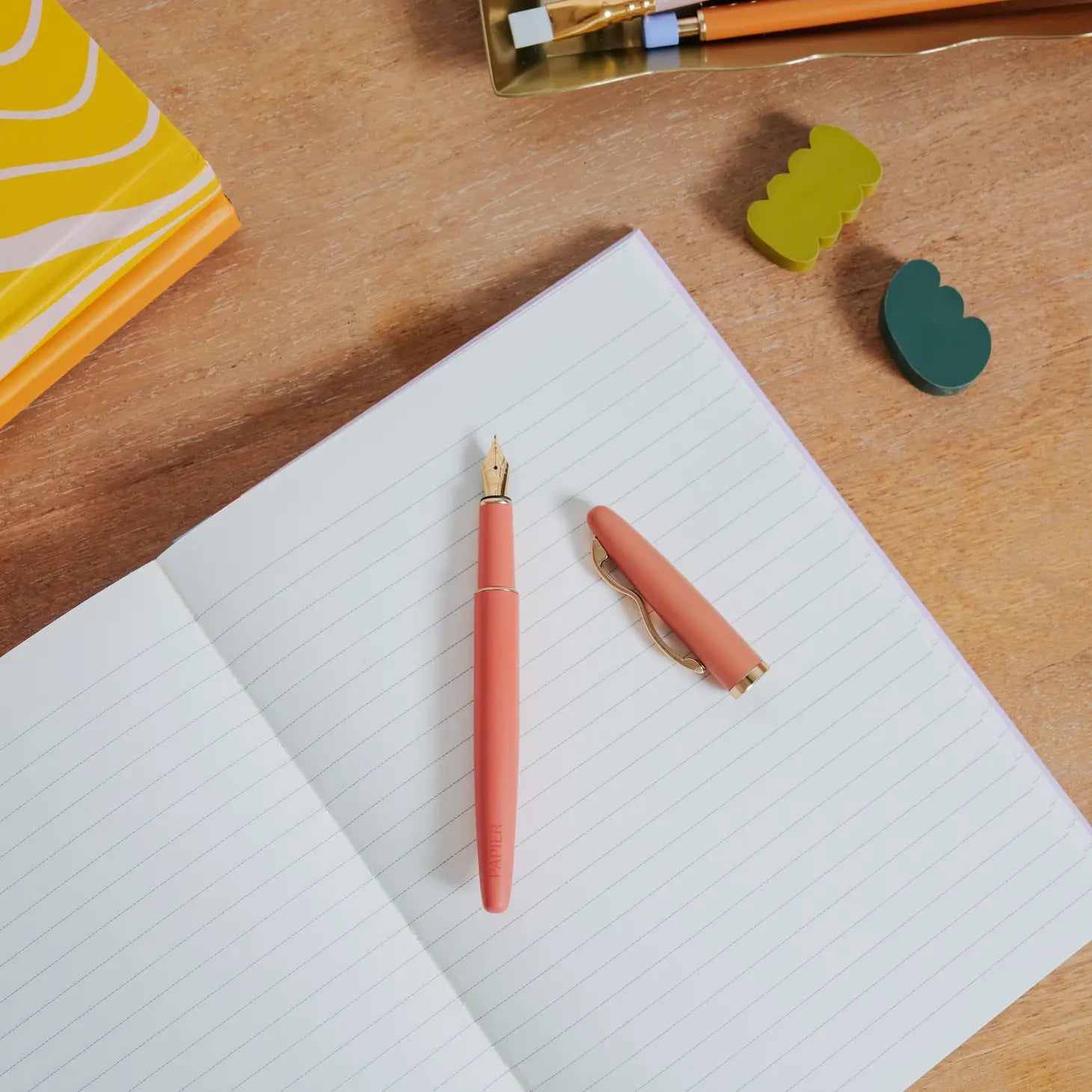 Wave Fountain Pen - Pink