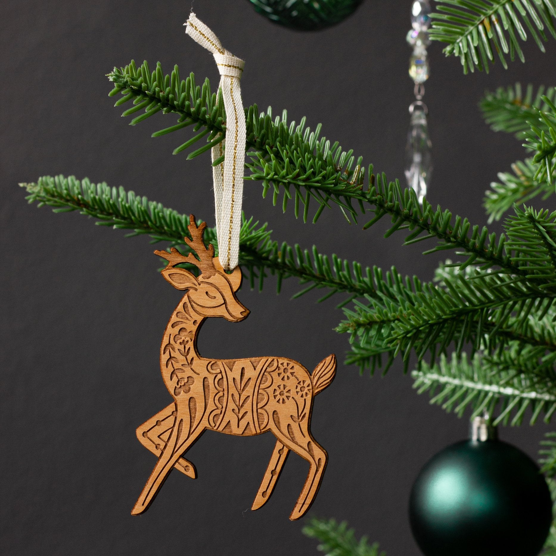 Deer Wood Ornament