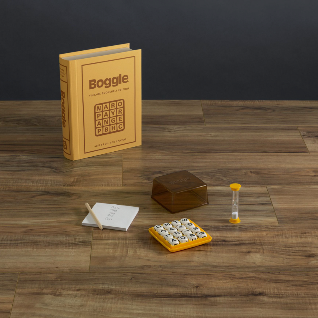 Boggle Vintage Bookshelf Edition